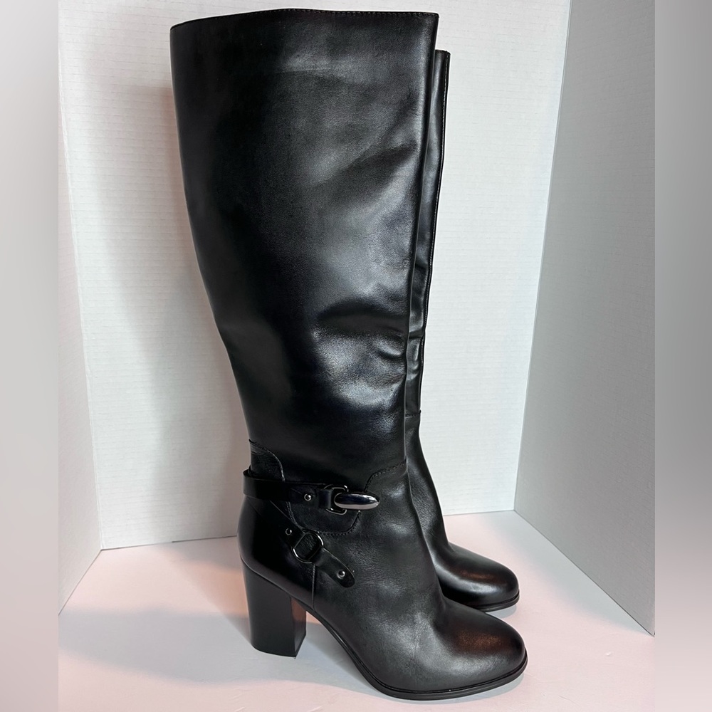 WS20- Women Tahari Sleek Black Knee-High Boots
